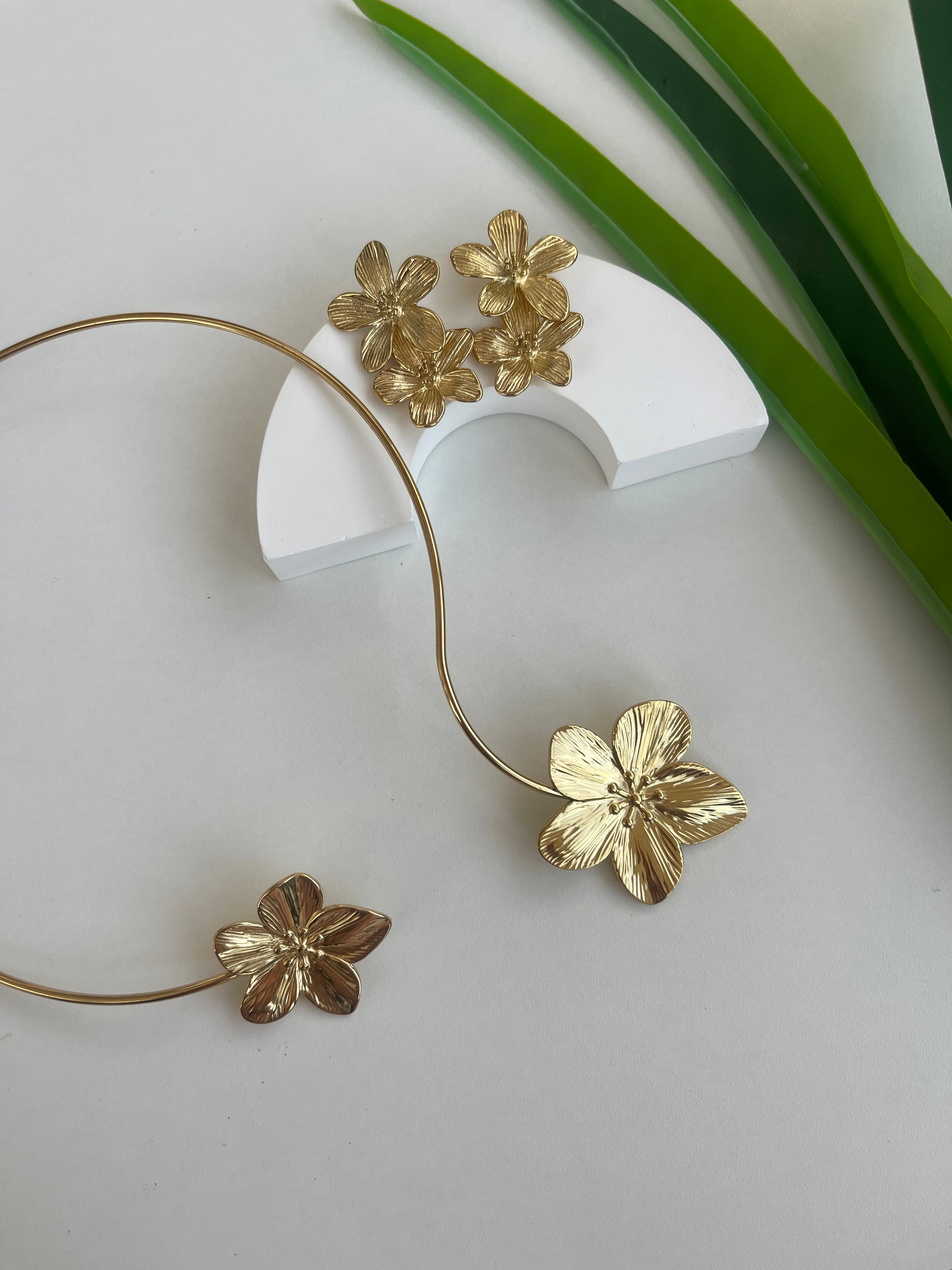 Set Collana e Orecchini Fiore Eliana