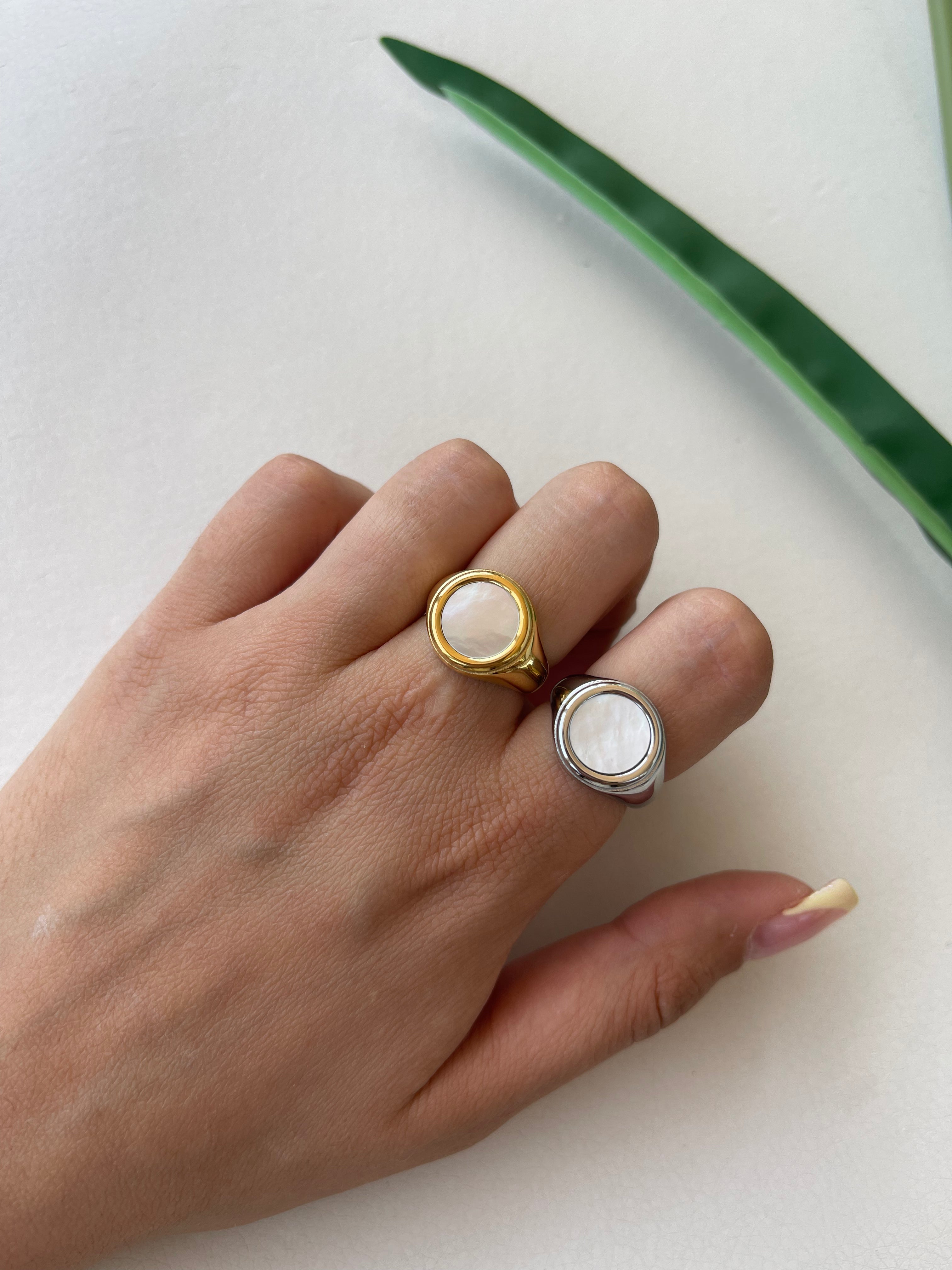 Anello Chevalier Madreperla